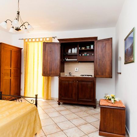 Residence Marina Corta Липари Экстерьер фото