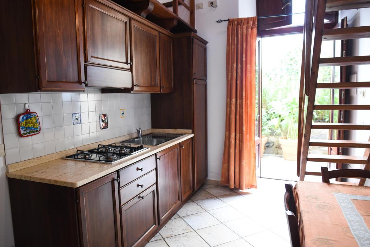Residence Marina Corta Липари Экстерьер фото